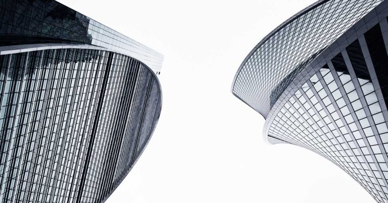 World’s First Skyscraper Designed to Hang Suspended From An Asteroid - Featured image