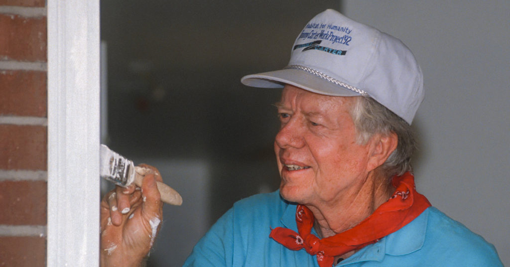 Jimmy Carter went back to building houses after his hip surgery - Featured image