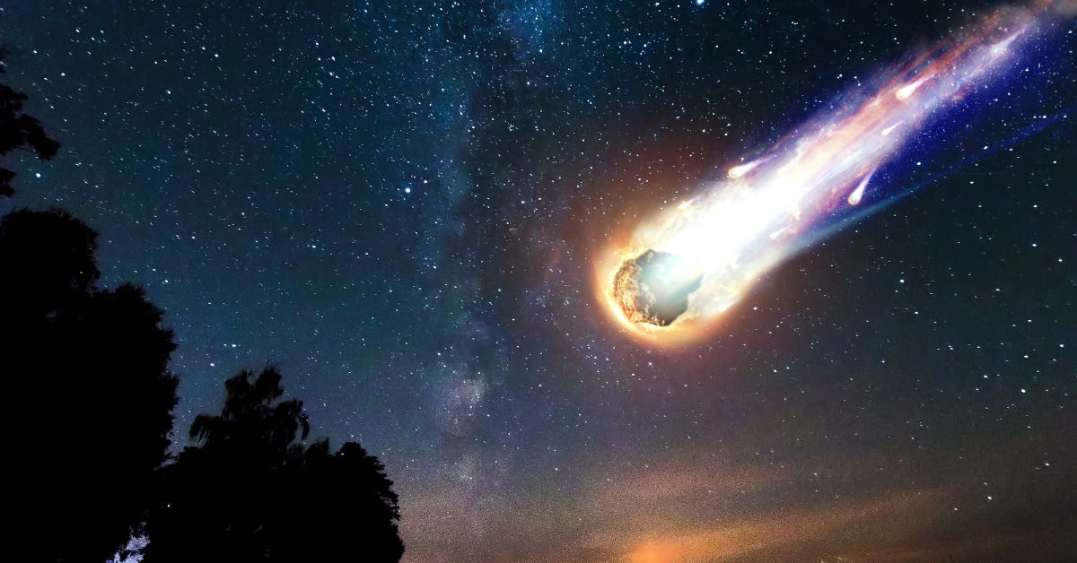 meteor hurtling through the night sky