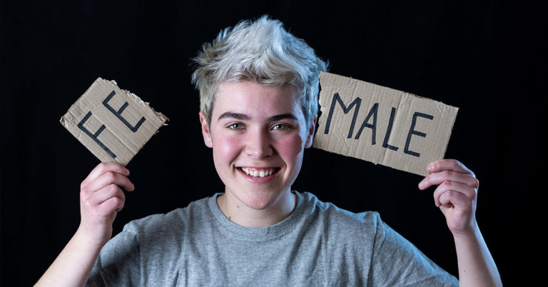 Non-Binary Person Says We Should ‘Stop Associating Periods With Womanhood’ - Featured image