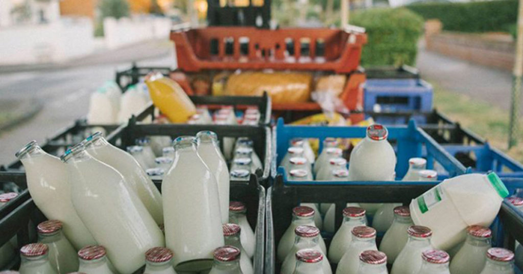 Millennials are Bringing Back the Milkmen - Featured image