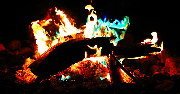 You Can Turn Your Boring Campfire Into Magical Rainbow Flames. Here’s How - Featured image