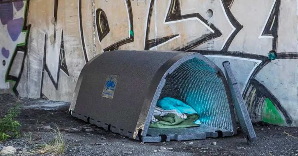 French Engineer Designs Minimalist Shelters That Retain Heat during Winter for The Homeless - Featured image