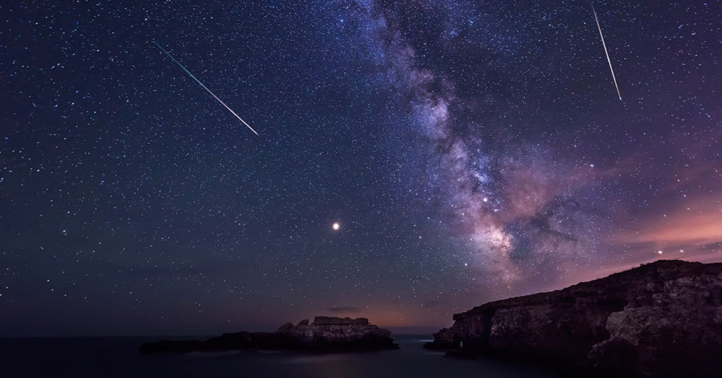 Guys, The Perseid Meteor Shower Is Here, And It Might Produce Up to 100 Meteors an Hour this August - Featured image