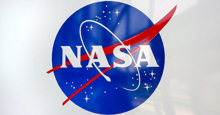 NASA Is Tracking a Vast, Growing Anomaly in Earth’s Magnetic Field - Featured image