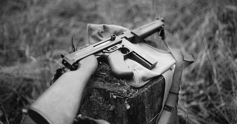 Why Did Norwegian Teachers Wear Paper Clips During World War II? - Featured image