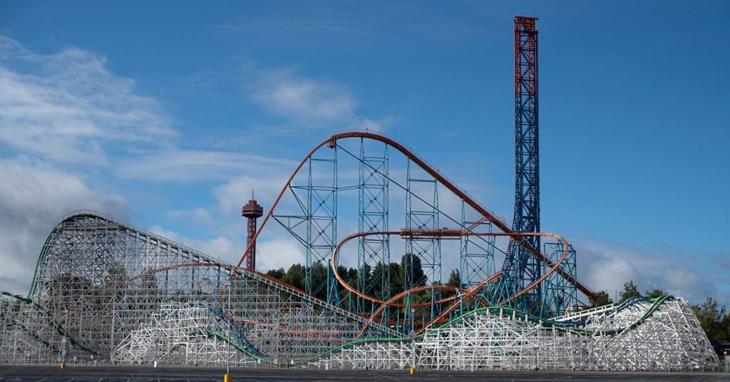 One man ate all his meals at Six Flags for just $150 a year - Featured image