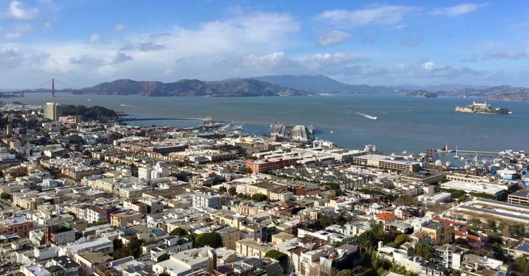 Guy Pays $400k To Have His $2.6M Victorian House Moved 7 Blocks In San Francisco - Featured image