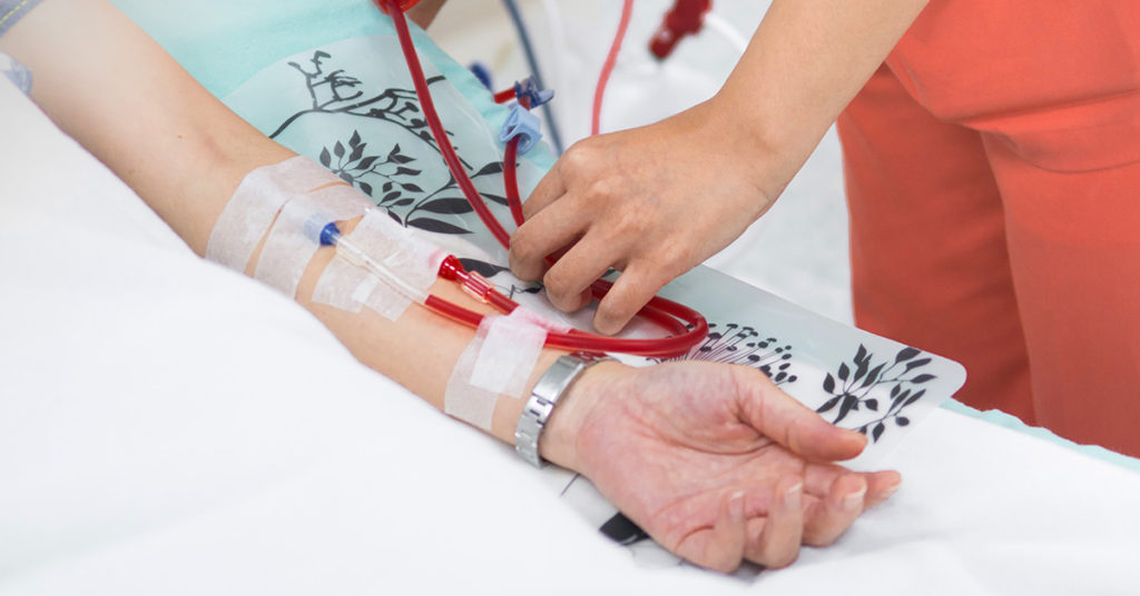 Girlfriend Donates Left Kidney to Boyfriend to Save His Life - Featured image