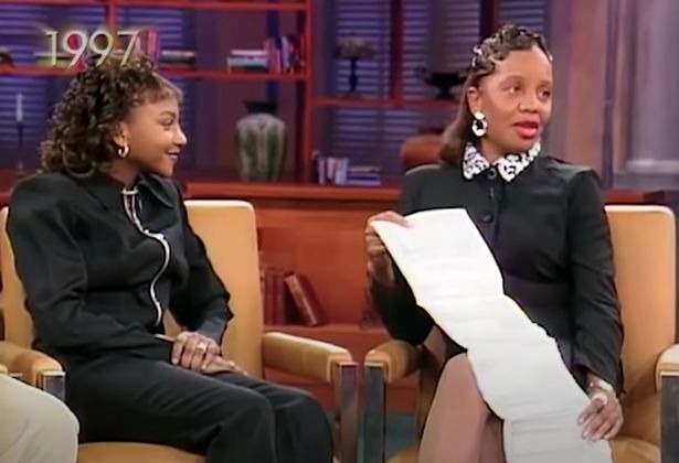 Jamie with her mother on the Oprah Winfrey Show in 1997.