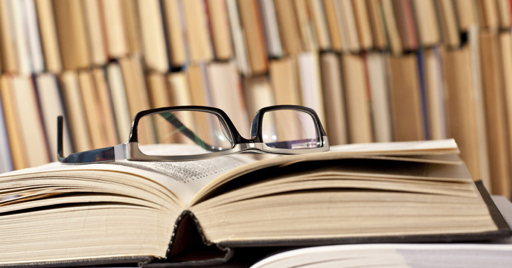 Law student, 19, uses textbooks to win a court case against a landlord - Featured image