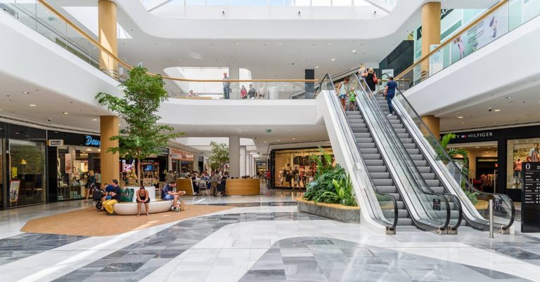 Man Builds Secret Condo in Mall And Lives There 4 Years Unnoticed - Featured image