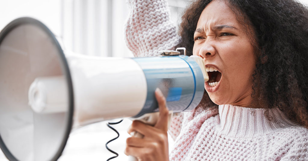 Animal Rights Advocate Says Eating Hamburgers Is Sexist - Featured image