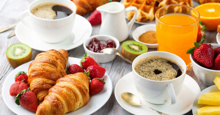 Former Hotel Worker Says You Should Never Eat The Continental Breakfast - Featured image