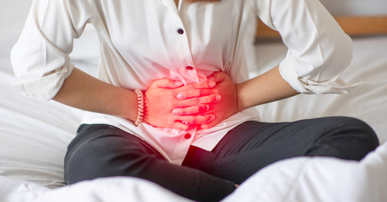 Woman’s ‘UTI’ turns out to be a glass tumbler lodged in her bladder for four years - Featured image