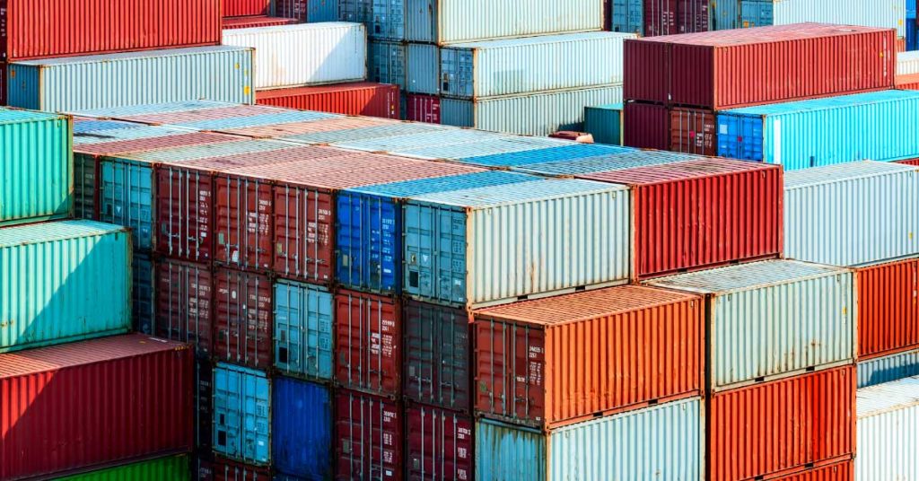 Man Upcycles Old Shipping Containers To Build His Dream Home - Featured image