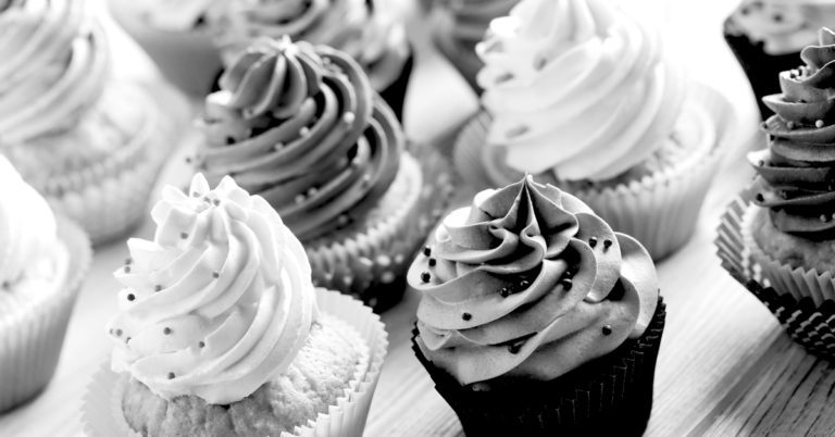 Former Teacher Admits Feeding Students Sperm-Laced Cupcakes - Featured image