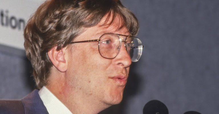 Resurfaced Footage From 1995 Shows Bill Gates Predicting 2024 Technology In Frightening Detail - Featured image