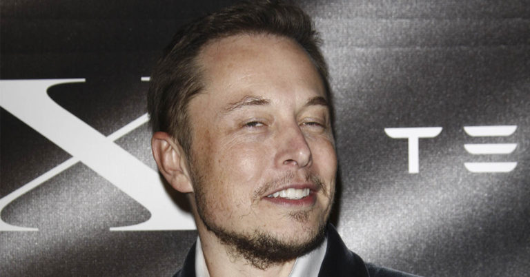 A SpaceX flight attendant said Elon Musk exposed himself and propositioned her for sex, documents show. The company paid $250,000 for her silence - Featured image