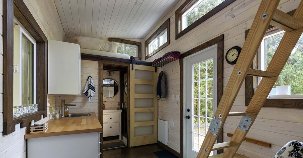 These Florida Village Tiny Homes Go for Only $1,200 a Month - Featured image