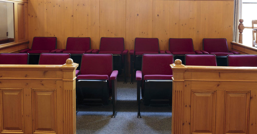 Jury In Amber Heard And Johnny Depp Trial Come To Judge With A Question - Featured image