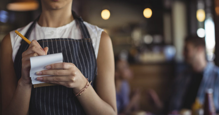 Stepfather found guilty of child abuse after a Florida restaurant employee saved a boy with a note asking if he needed help - Featured image