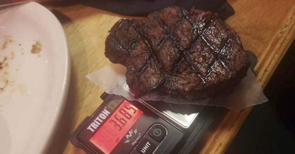 Man shames restaurant by weighing steak at the table to prove it is un...