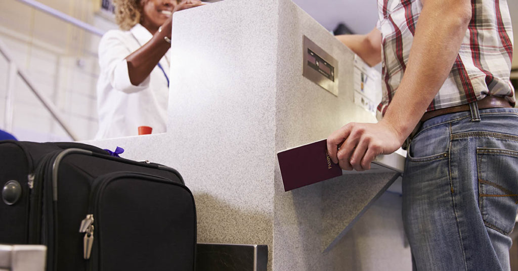 Worker Who Was Accidentally Paid 300 Times His Salary Takes The Money And Runs - Featured image