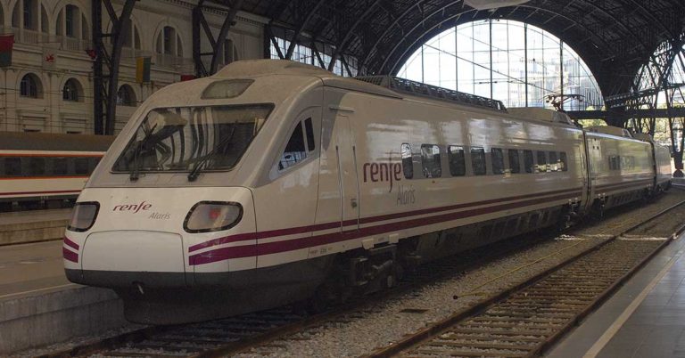 Country Taxes Banks and Energy Companies to Make Trains Free for 4 Months - Featured image