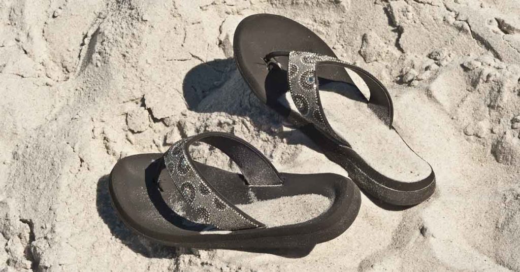 Room dubbed prison for the super rich leaves people creeped out - Featured image