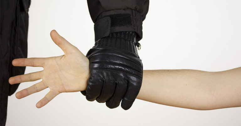 Girl chewed through restraints in bold escape from week of captivity in Alabama - Featured image