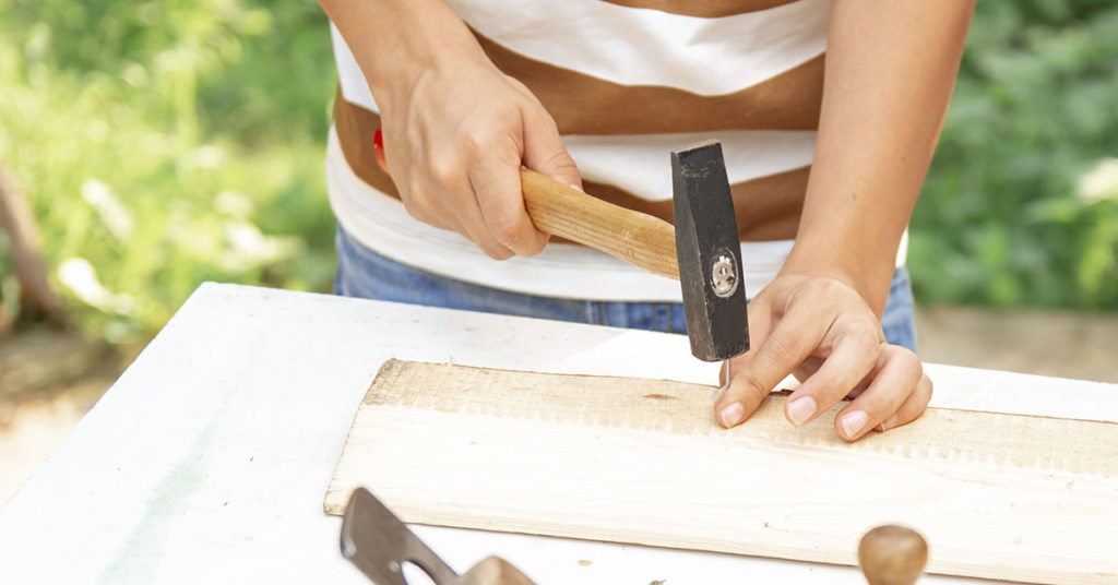 He Made A House That’s Only 89 Square Feet, But Wait Until You See The Inside. Everyone Admires Him - Featured image