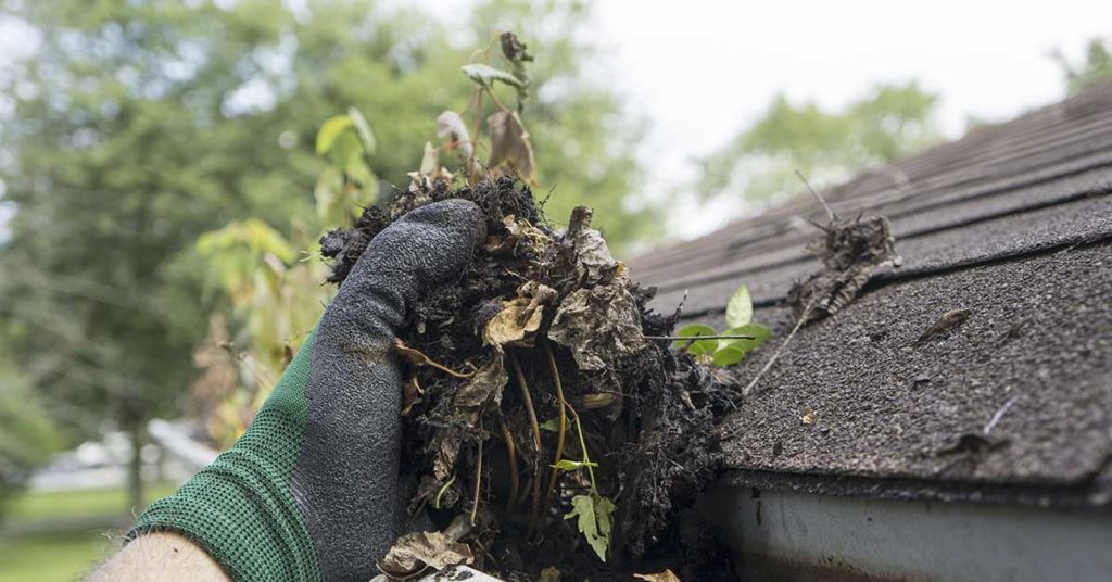 10 home maintenance tasks that are vital and should be done regularly - Featured image