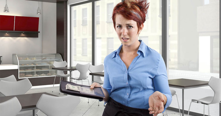 Woman claims they were denied service at restaurant having not tipped the time before - Featured image