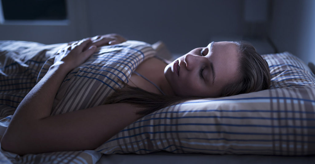 Having trouble sleeping? Here’s how to fall asleep in just 1 minute - Featured image