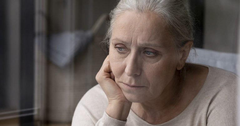7 Signs of Loneliness and 17 Things You Can Do About it.  - Featured image