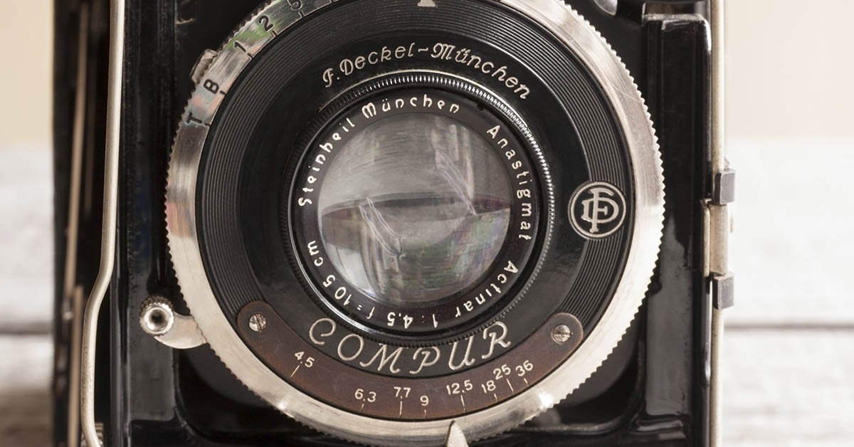 close up of old camera lense
