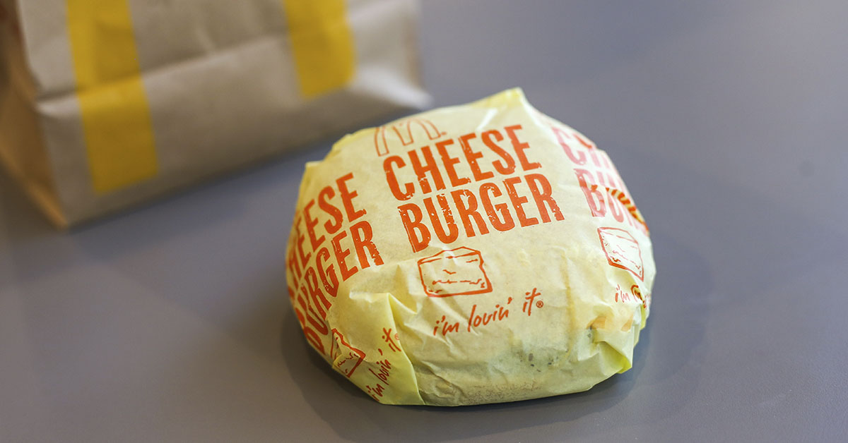 McDonald's cheesburger