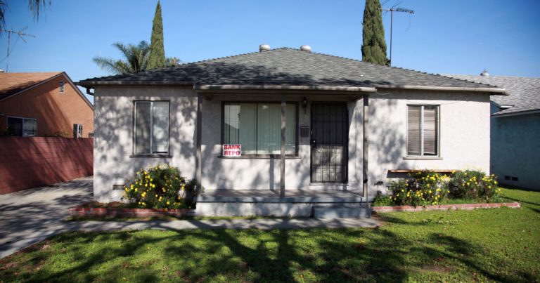 Maryland couple says strangers have moved into the home they just bought and refuse to leave - Featured image