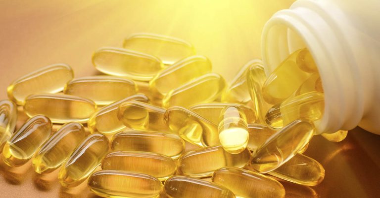 Doctors Warn of Vitamin D Supplement “Overdosing” – Man Hospitalized After Losing 28 Pounds - Featured image