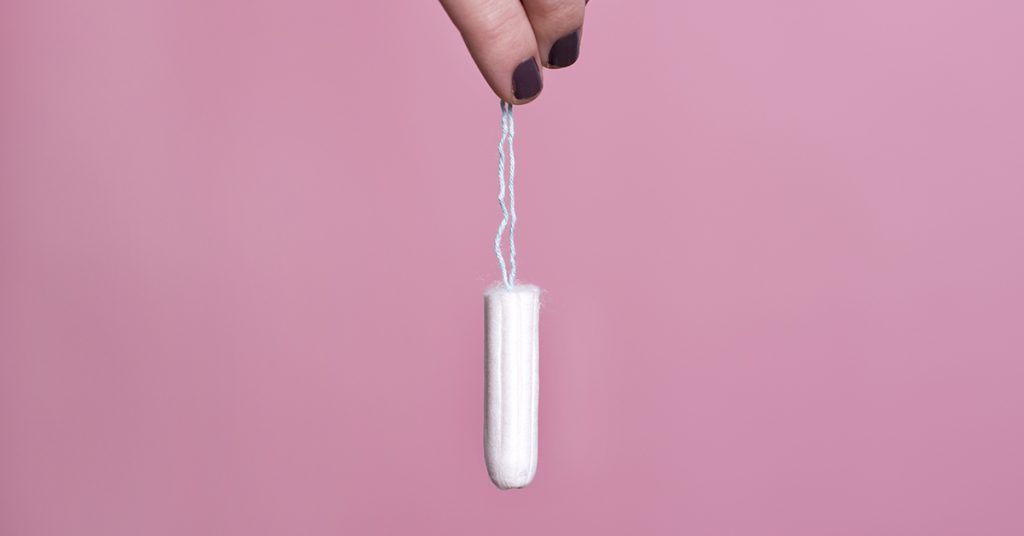Doctors shocked after woman accidentally left tampon in for two years - Featured image