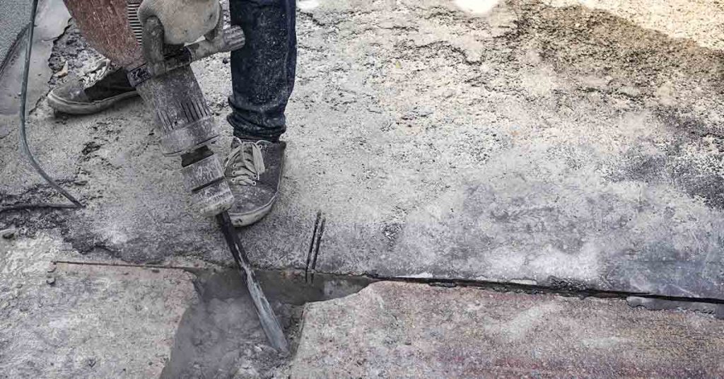 Man kept hearing strange noises under driveway, it led to an astounding discovery - Featured image