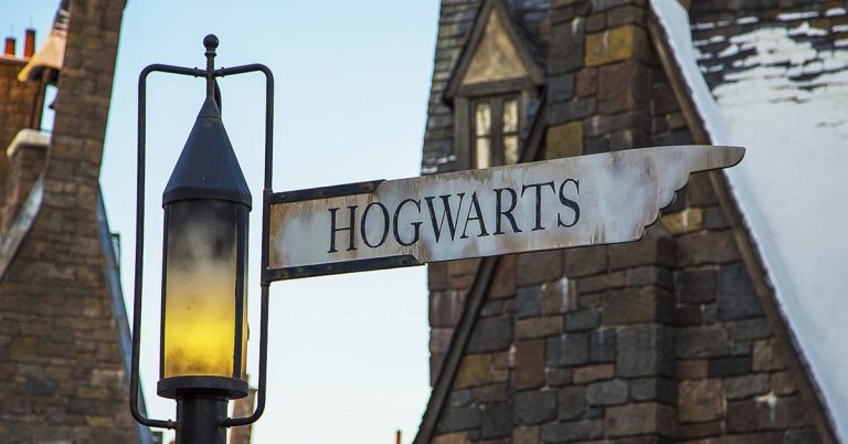 Did You Know That Harry Potter And The Philosopher’s Stone Was Renamed In The US? - Featured image