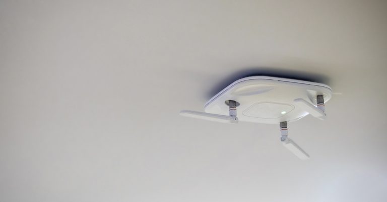 Scientists Are Getting Uncomfortably Good at ‘Seeing’ People Through Walls Using WiFi - Featured image