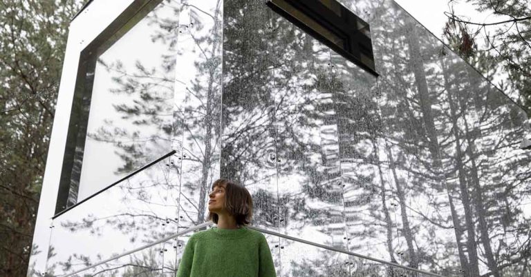 There’s An Invisible Cabin In The Woods, And Now We Know How It Works - Featured image