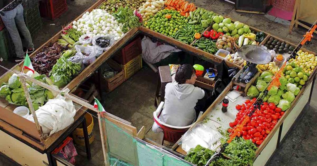  66-year-old Retiree Who Left the U.S. for Mexico: ‘Here’s What You Can Buy Here for $5 or Less’ - Featured image