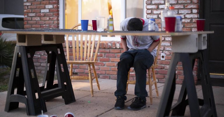 Borgs: The inventive drinking hack taking over university parties - Featured image