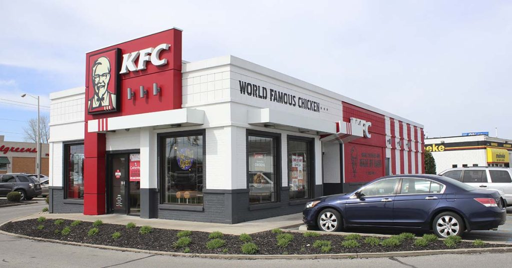 People are upset over sign KFC store posted on their doors – Restaurant refuses to take it down - Featured image