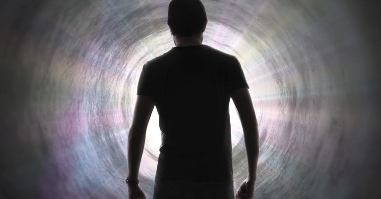 Scientist says the existence of an afterlife is impossible - Featured image