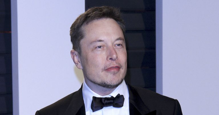 Elon Musk, other major tech leaders call to halt ‘giant AI experiments’ - Featured image
